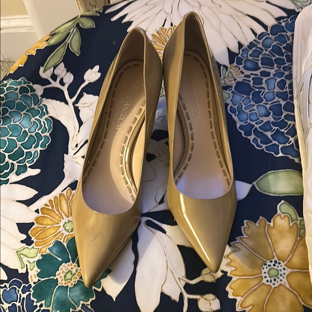 Elegant Beige Heels by Enzo Angiolini 7.5